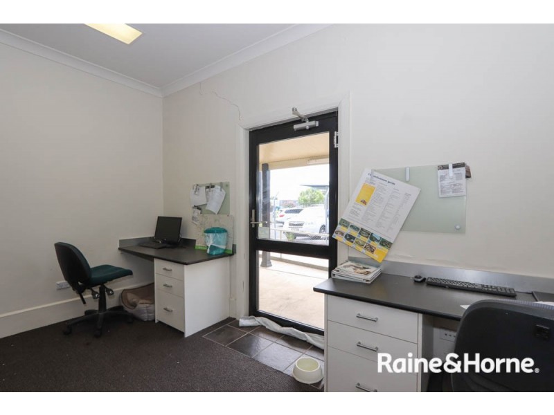 90 Rankin Street, Bathurst NSW 2795