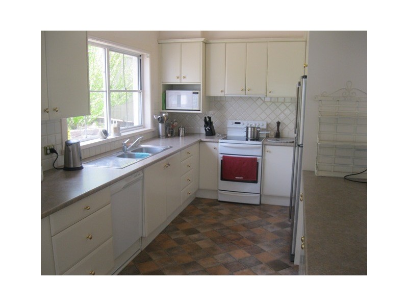 76 Osborne Avenue, Bathurst NSW 2795