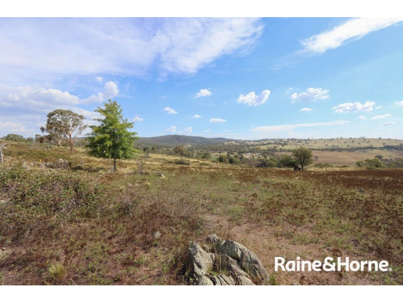 211 Pine Ridge Road, Rock Forest NSW 2795