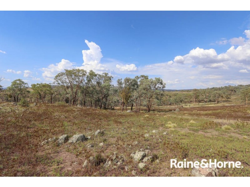 211 Pine Ridge Road, Rock Forest NSW 2795
