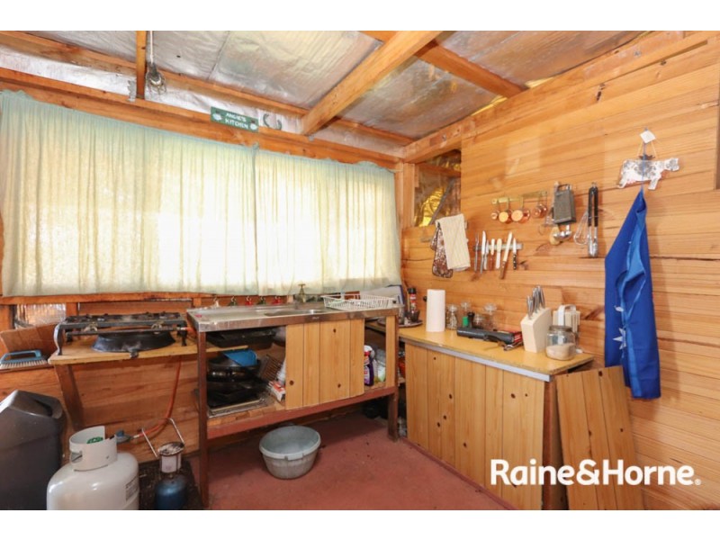 211 Pine Ridge Road, Rock Forest NSW 2795