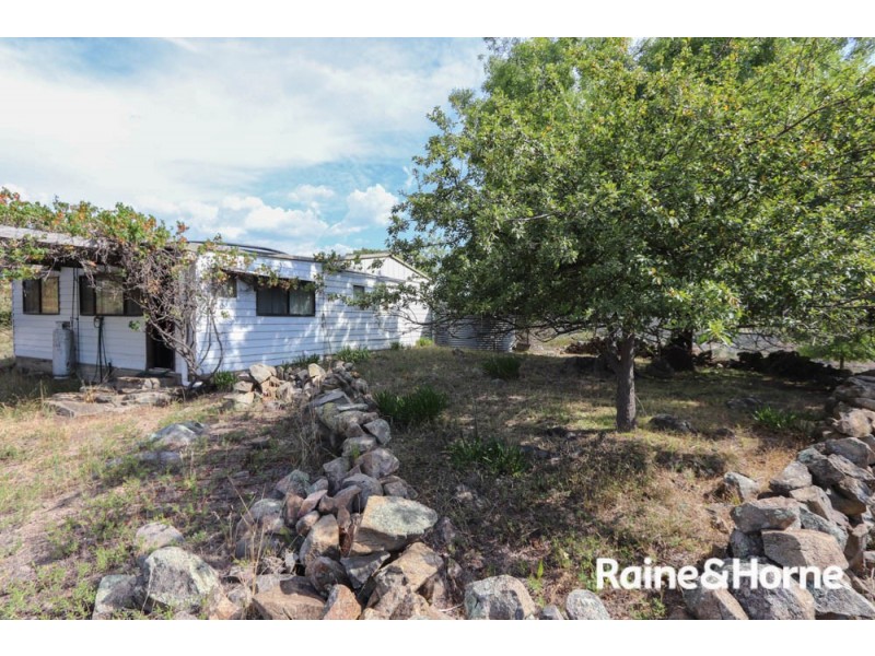 211 Pine Ridge Road, Rock Forest NSW 2795