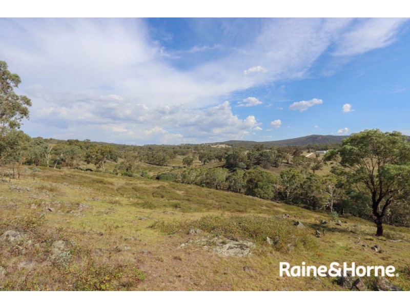 211 Pine Ridge Road, Rock Forest NSW 2795