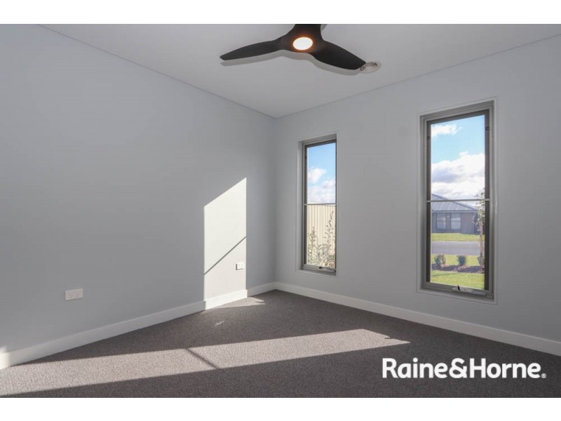 36 Ignatius Place, Kelso NSW 2795