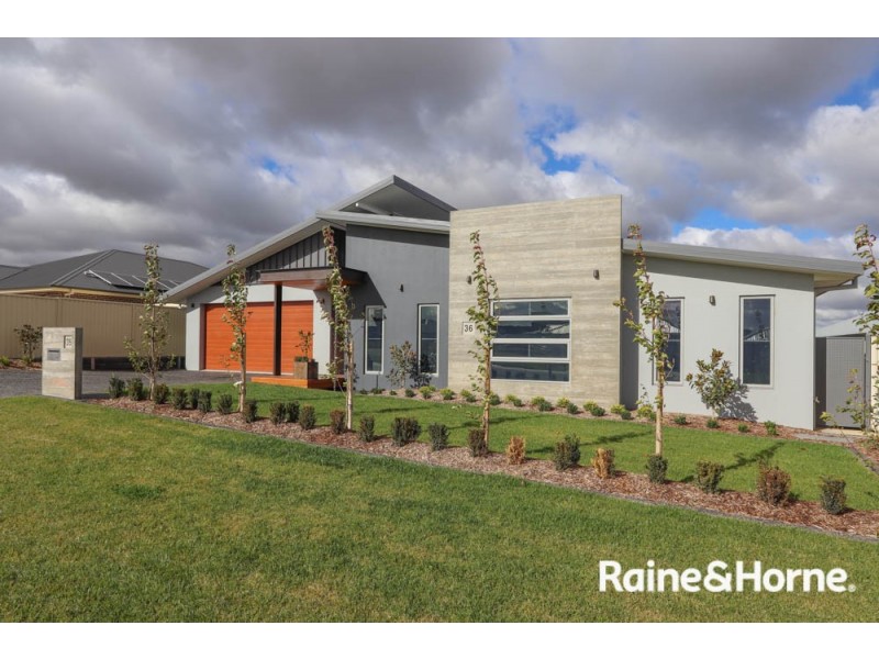 36 Ignatius Place, Kelso NSW 2795
