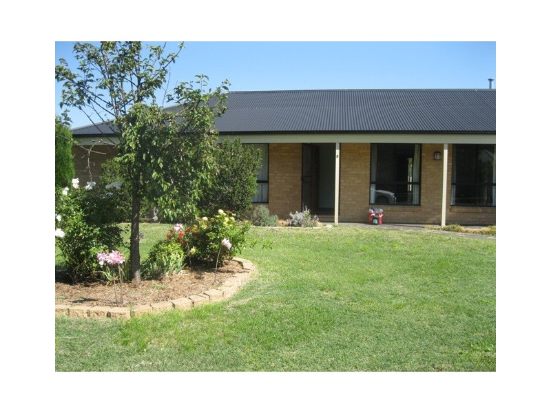 9 Ecrates Way, Bathurst NSW 2795