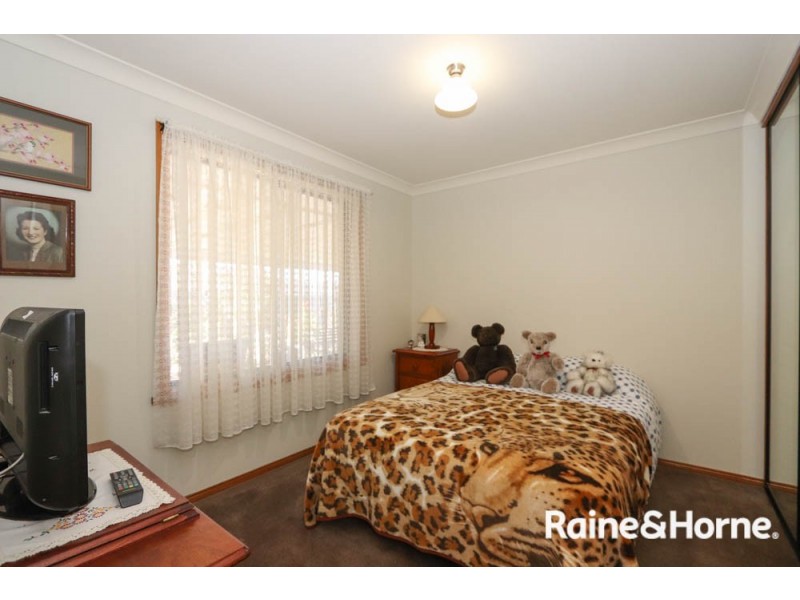 3 McCarthy Close, Eglinton NSW 2795