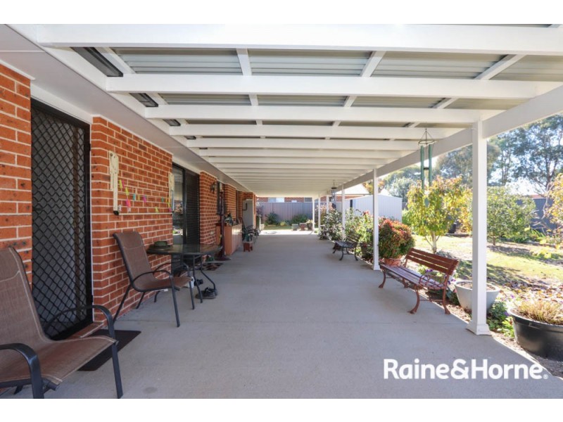 3 McCarthy Close, Eglinton NSW 2795