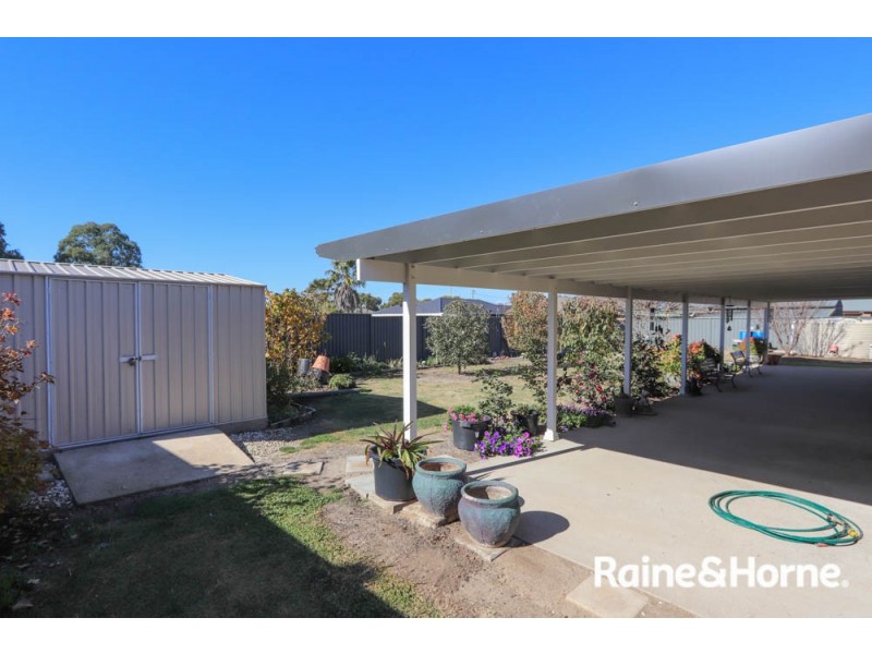 3 McCarthy Close, Eglinton NSW 2795