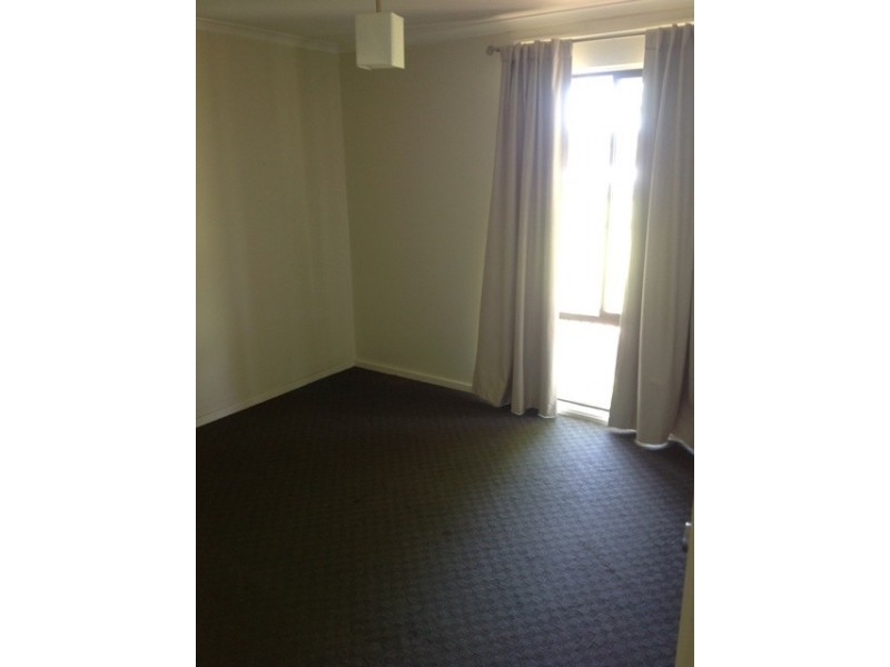 24 Simmons Pl, Kelso NSW 2795