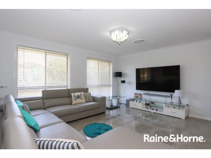 94 Peel Street, Bathurst NSW 2795
