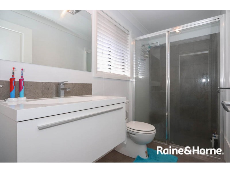 94 Peel Street, Bathurst NSW 2795