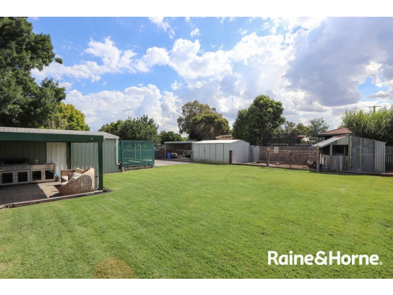 19 Hamilton Street, Eglinton NSW 2795