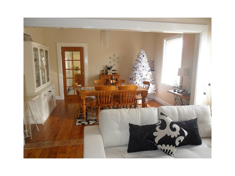 126 Mitre Street, Bathurst NSW 2795