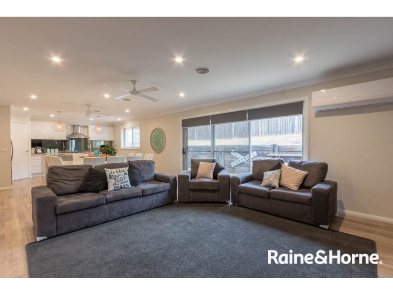 11 Parer Road, Abercrombie NSW 2795