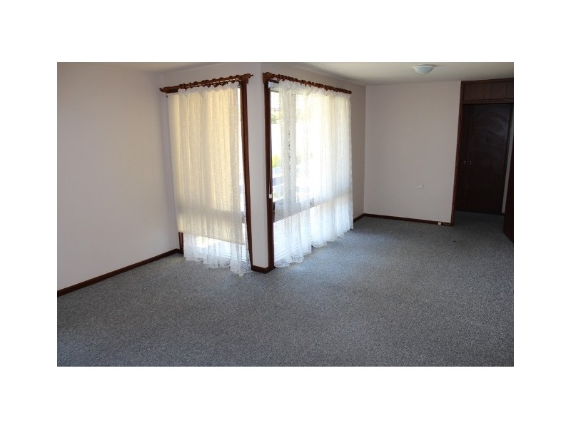 1 Hawkins, Bathurst NSW 2795