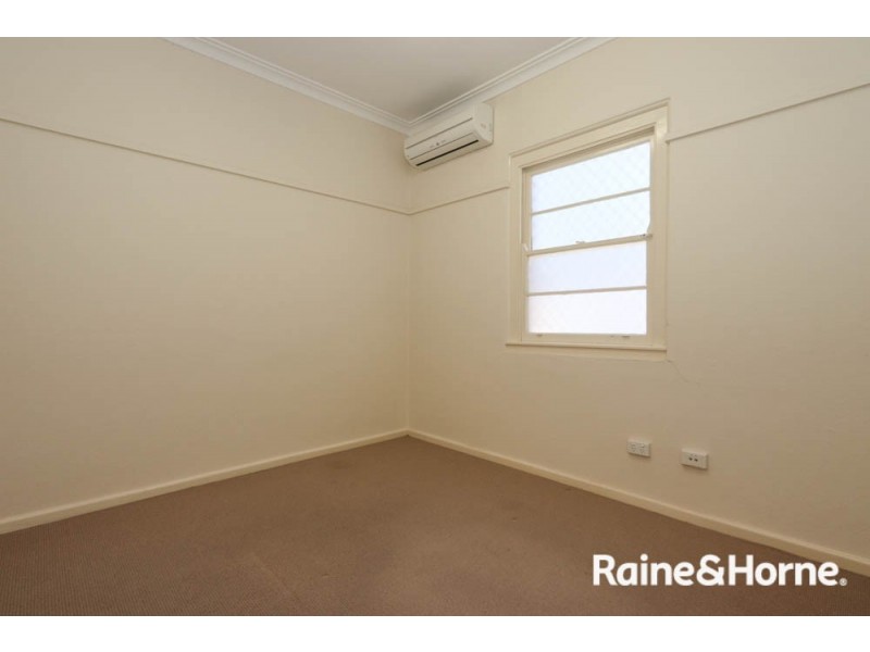 430 Howick Street, West Bathurst NSW 2795