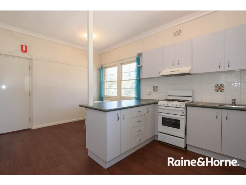 430 Howick Street, West Bathurst NSW 2795