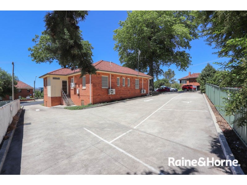 430 Howick Street, West Bathurst NSW 2795