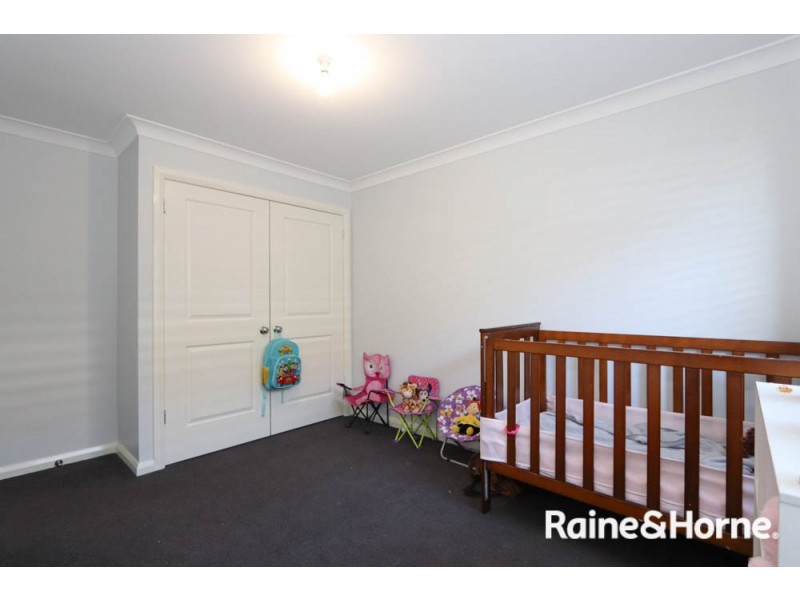 17 Blaxland Drive, Llanarth NSW 2795