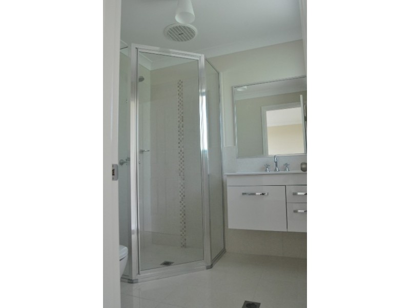 52a Westbourne Dr, Bathurst NSW 2795