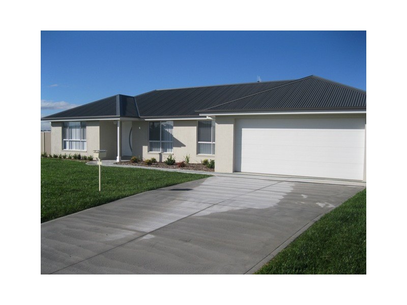 4 Icely St, Bathurst NSW 2795