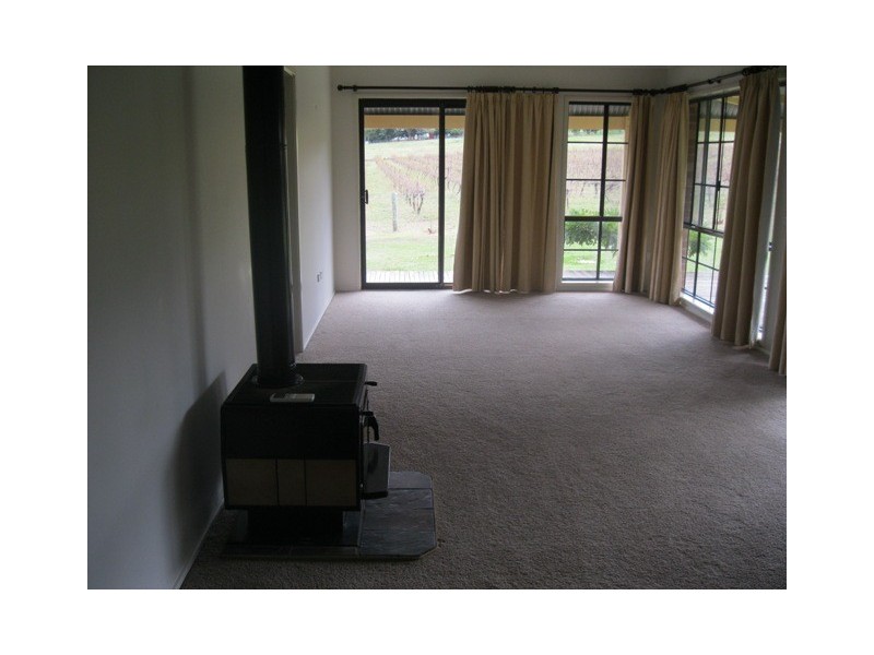 56 Clairvaux Ln, Bathurst NSW 2795