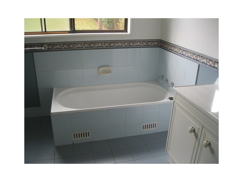 56 Clairvaux Ln, Bathurst NSW 2795