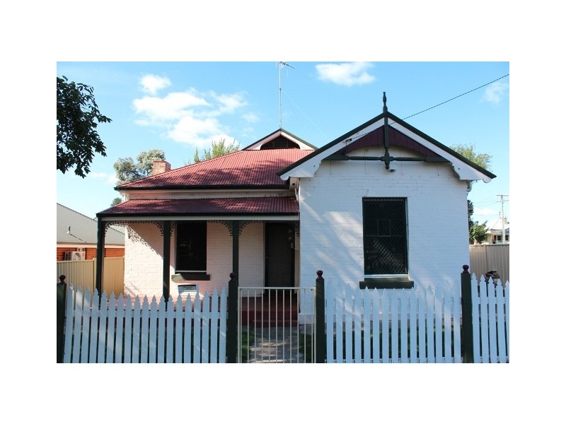 16 Bant St, Bathurst NSW 2795