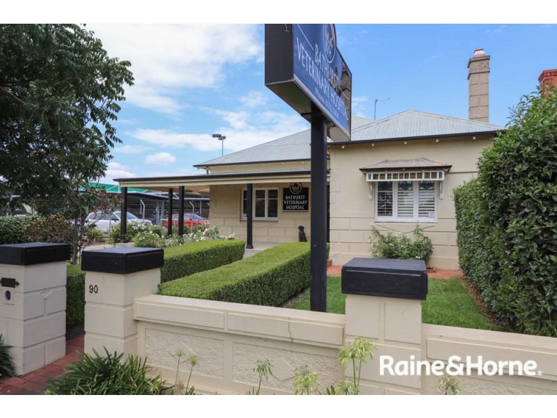 90 Rankin Street, Bathurst NSW 2795