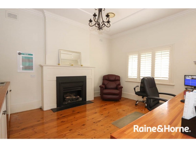 90 Rankin Street, Bathurst NSW 2795