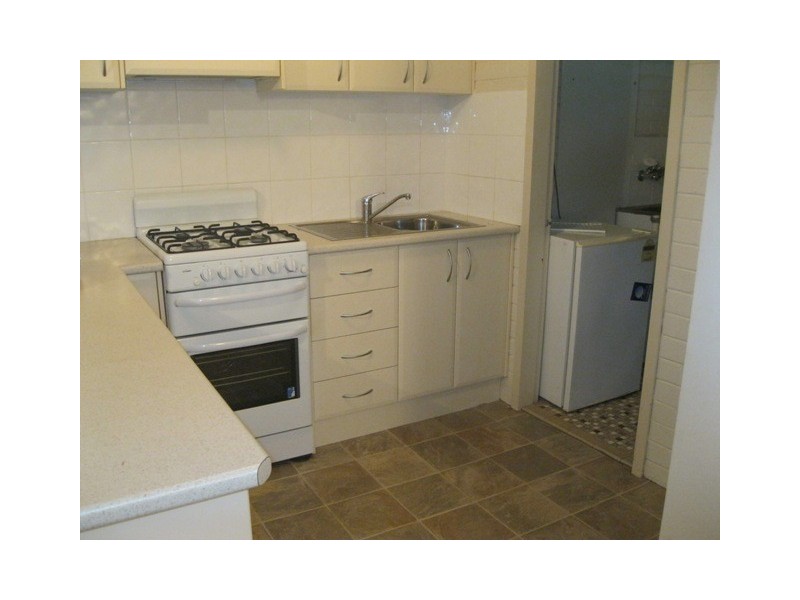 4/110  George st, Bathurst NSW 2795