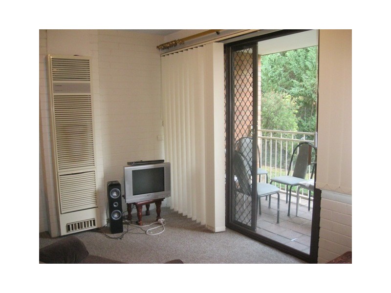 4/110  George st, Bathurst NSW 2795