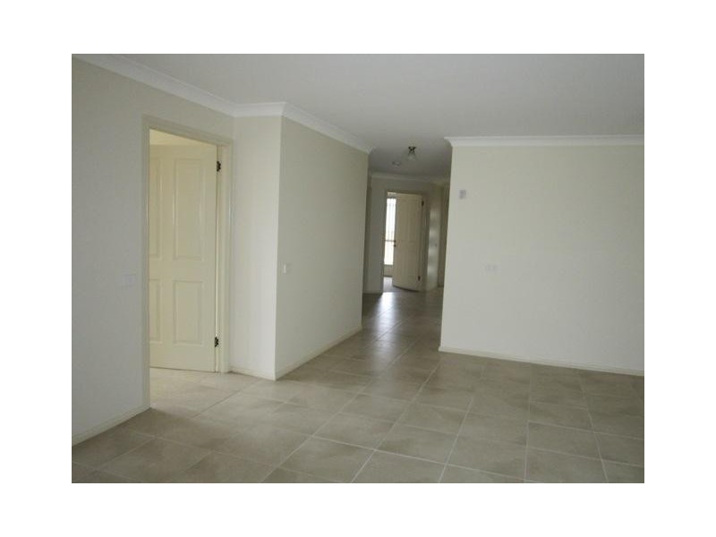 4/163a Keppel, Bathurst NSW 2795