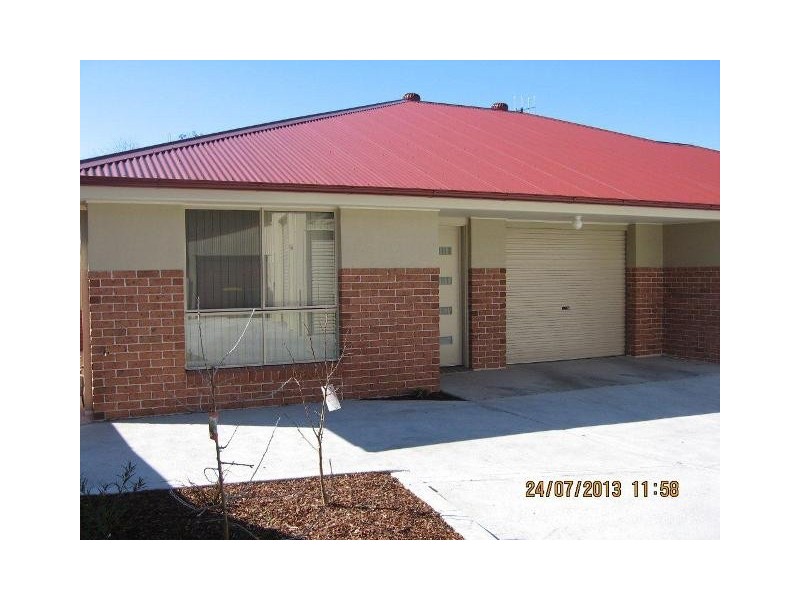3/163A Keppel Street, Bathurst NSW 2795