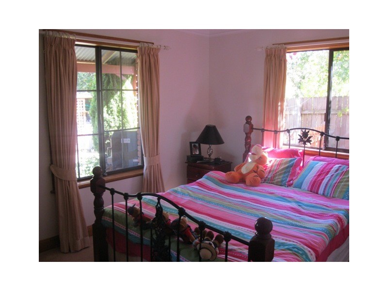 283 Piper Street, Bathurst NSW 2795