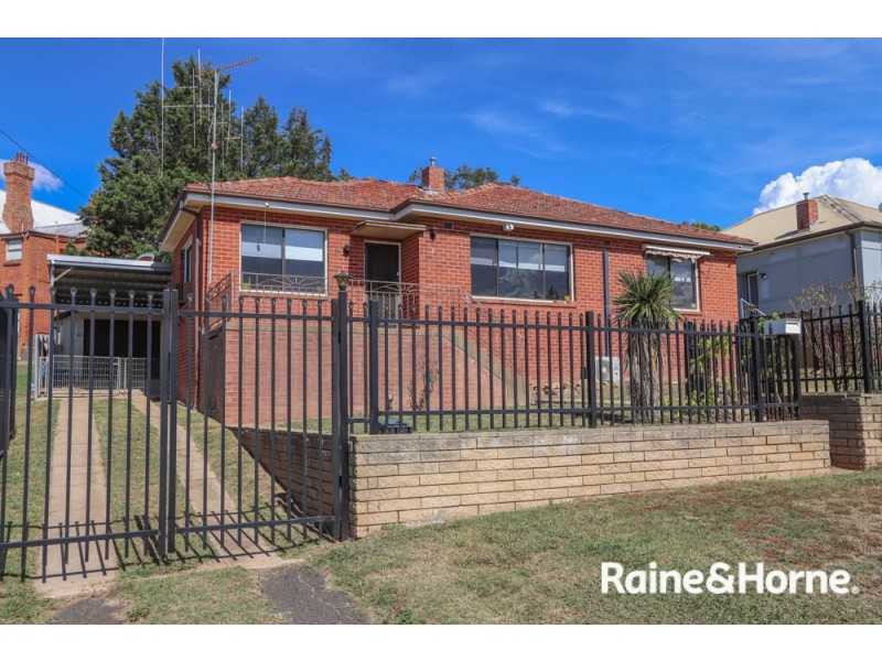 12 Daly Street, West Bathurst NSW 2795