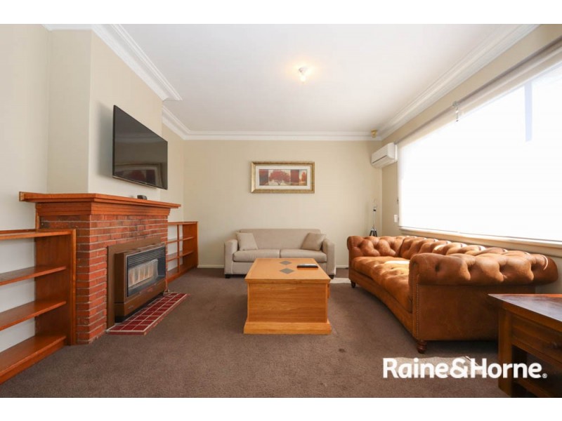 12 Daly Street, West Bathurst NSW 2795