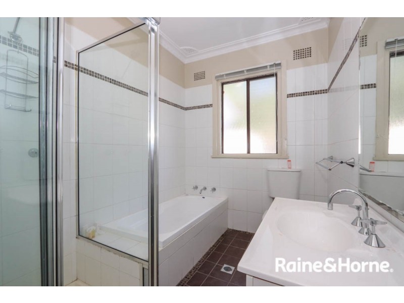 12 Daly Street, West Bathurst NSW 2795