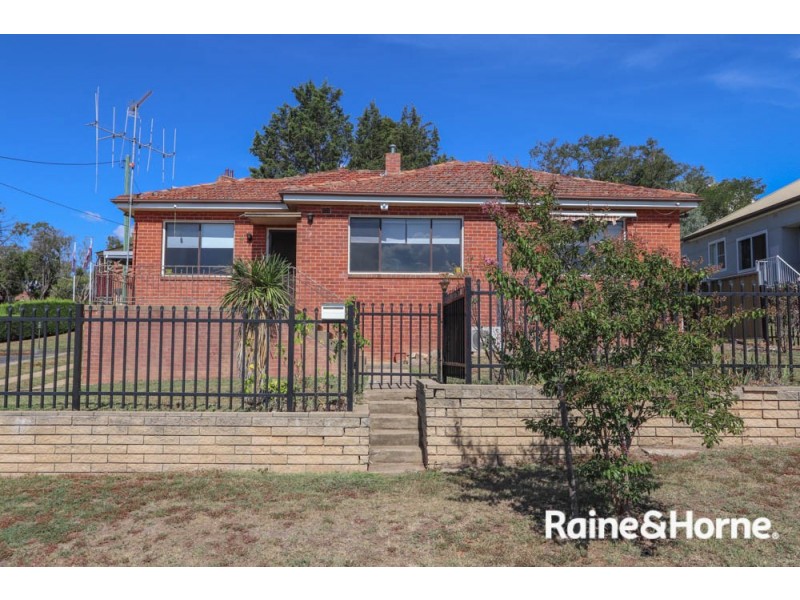 12 Daly Street, West Bathurst NSW 2795