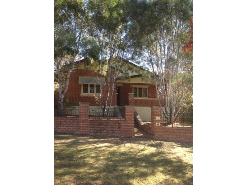 113 Hope St, Bathurst NSW 2795