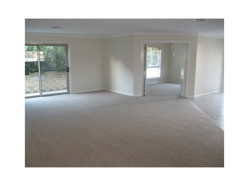 2A She Oak Pl, Kelso NSW 2795