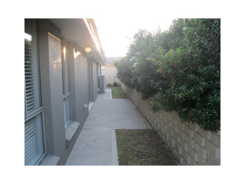 2A She Oak Pl, Kelso NSW 2795