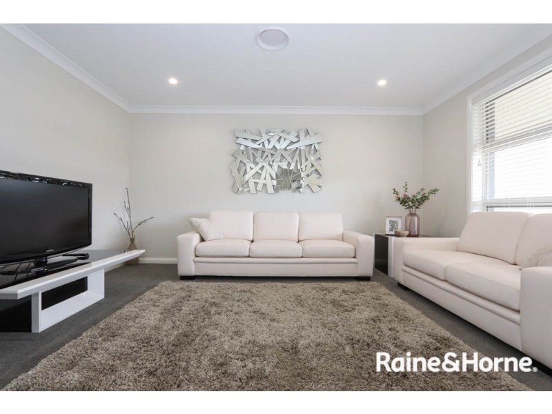 7 Barney Street, Windradyne NSW 2795