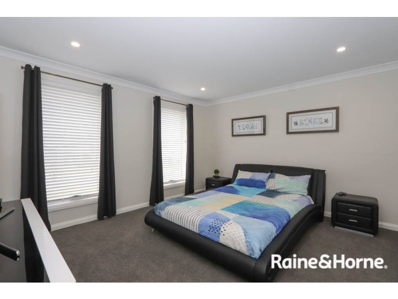 7 Barney Street, Windradyne NSW 2795