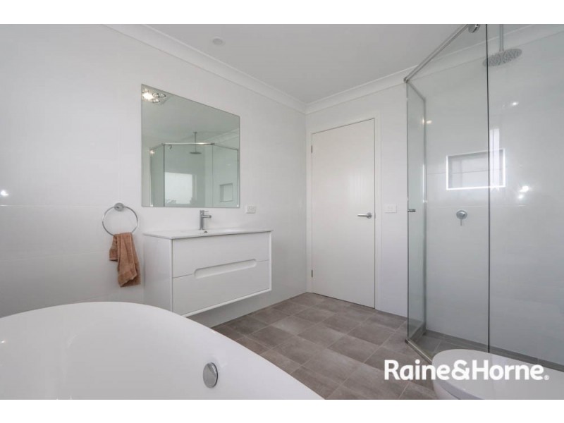 7 Barney Street, Windradyne NSW 2795