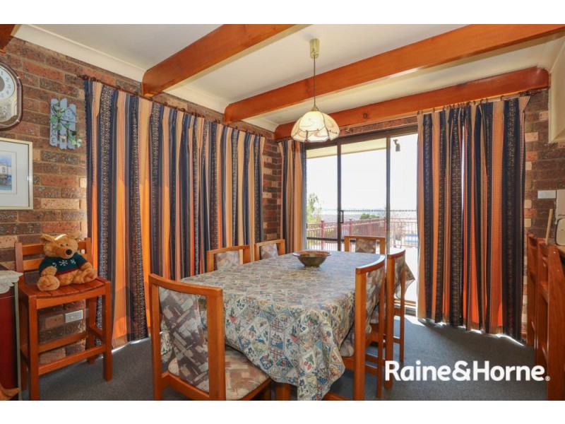 24 Lorimer Street, Llanarth NSW 2795