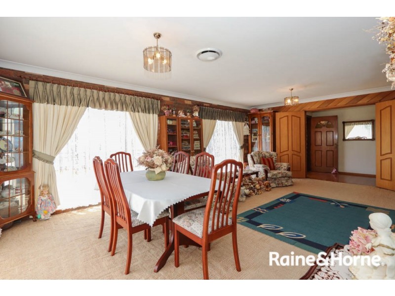 24 Lorimer Street, Llanarth NSW 2795