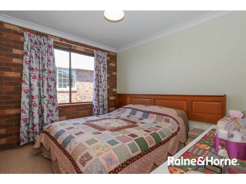 24 Lorimer Street, Llanarth NSW 2795