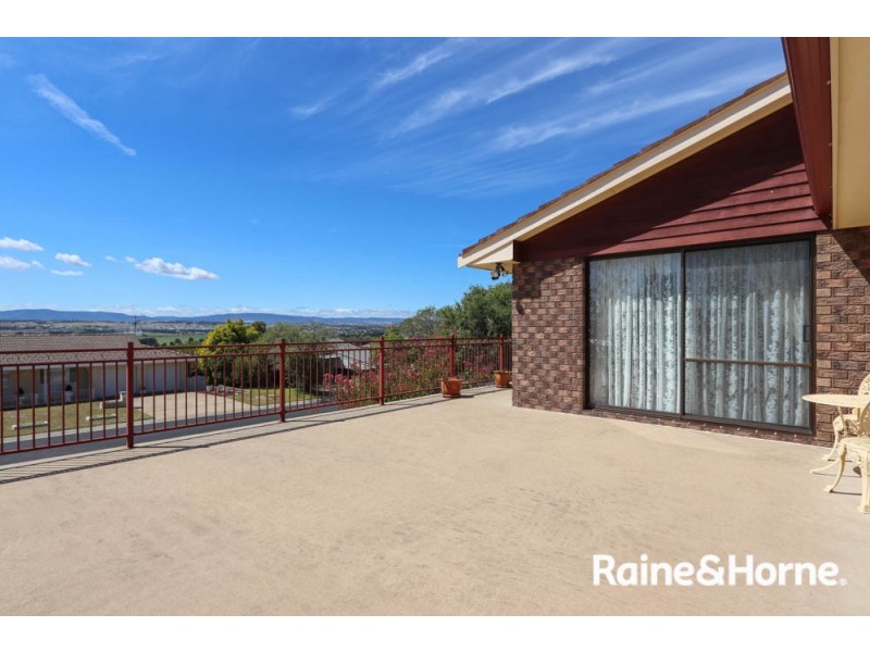 24 Lorimer Street, Llanarth NSW 2795